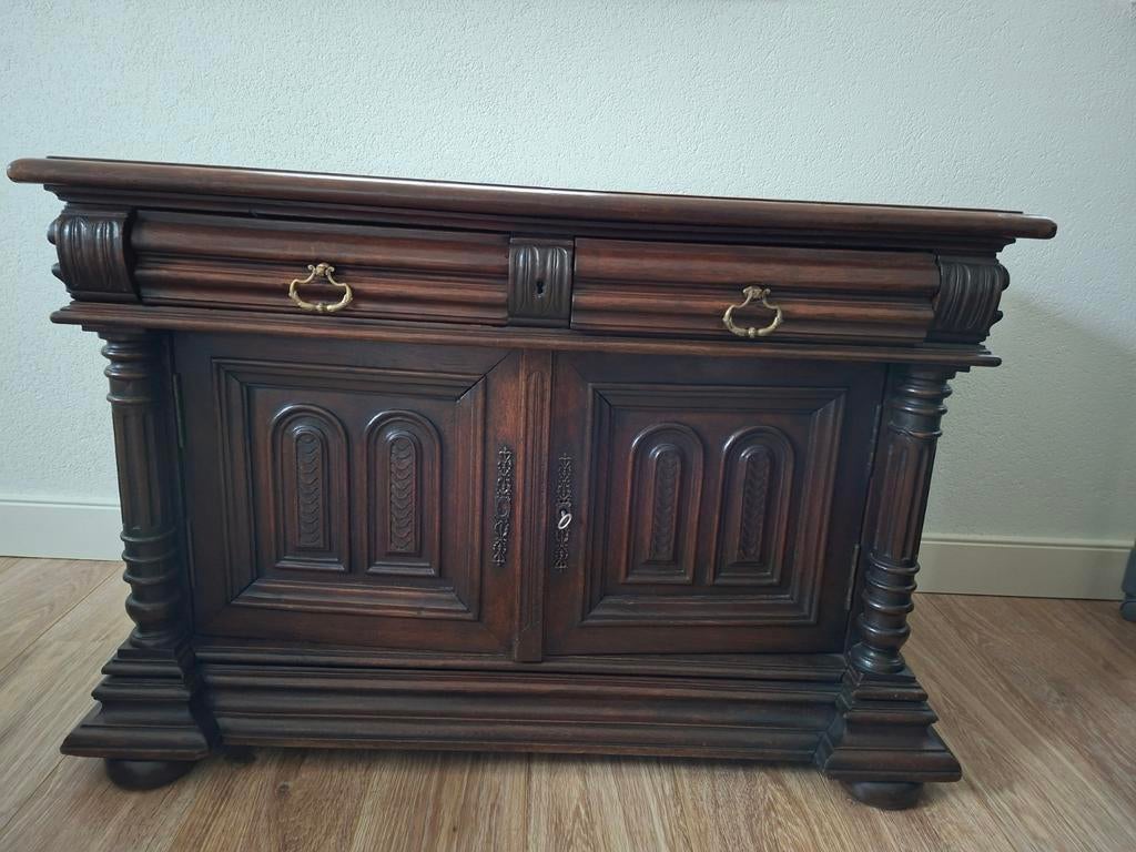Antiek eiken dressoir/ tv kast met marmeren plaat, Antiek en Kunst, Antiek | Meubels | Kasten, Ophalen