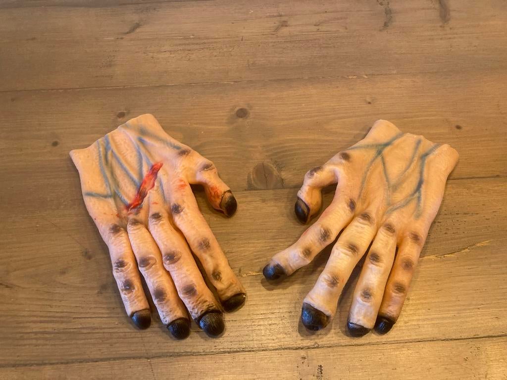 Rubberen nep handen voor Halloween/Carnaval, Ophalen, Gebruikt, Fopartikel, Halloween of Griezel