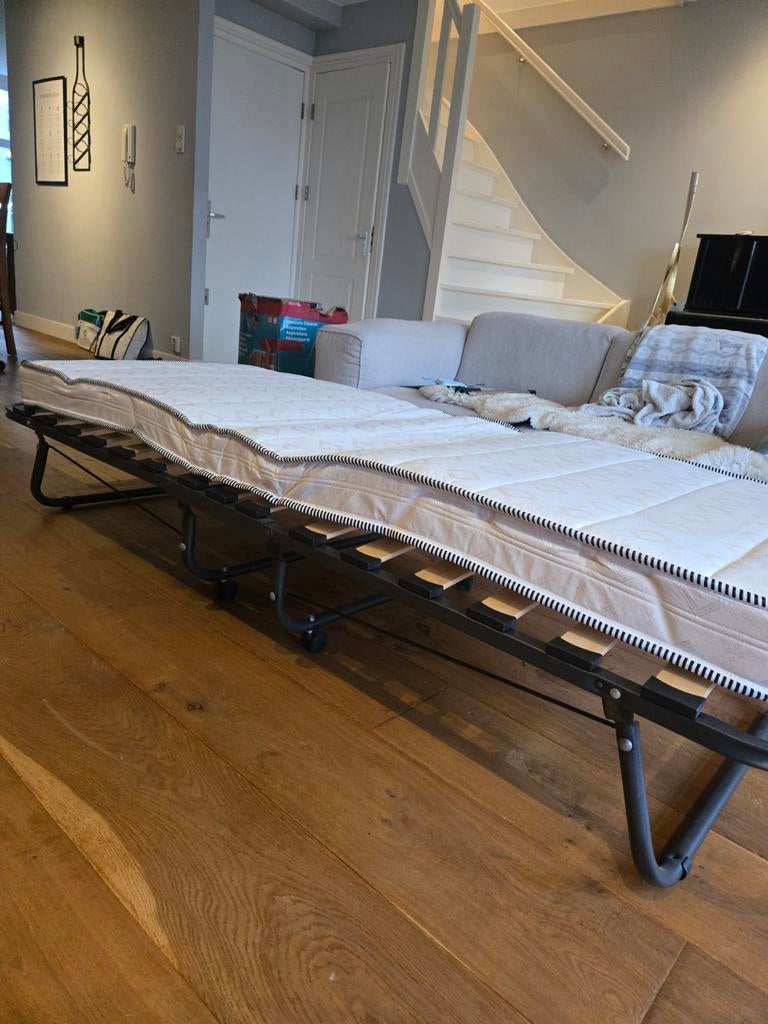 Opklapbed met matras van polyurethaan, Huis en Inrichting, Slaapkamer | Bedden, Ophalen, Gebruikt, Eenpersoons, 80 cm