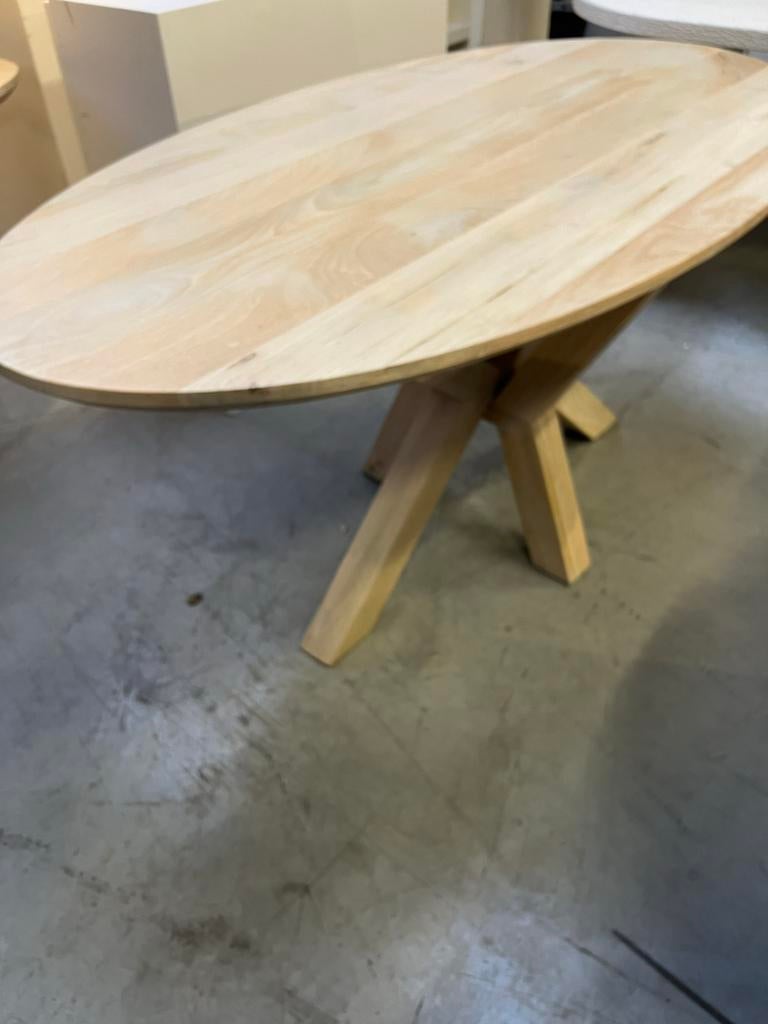 Ovale mangohouten eettafel - 160x100cm, Info@savoireinteriors.com, 100 tot 150 cm, Ophalen of Verzenden, Vier personen