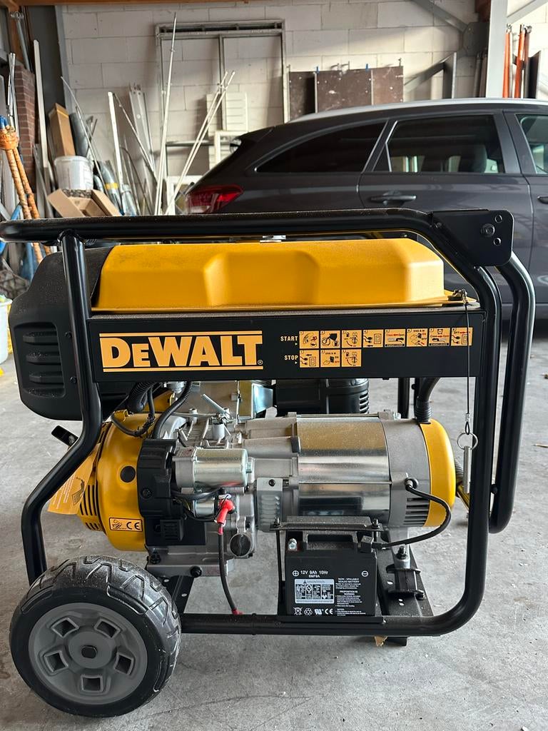 DeWalt Aggregaat - Krachtbron voor al uw klussen!, Doe-het-zelf en Verbouw, Ophalen, Gebruikt, Elektrisch startend, Benzine