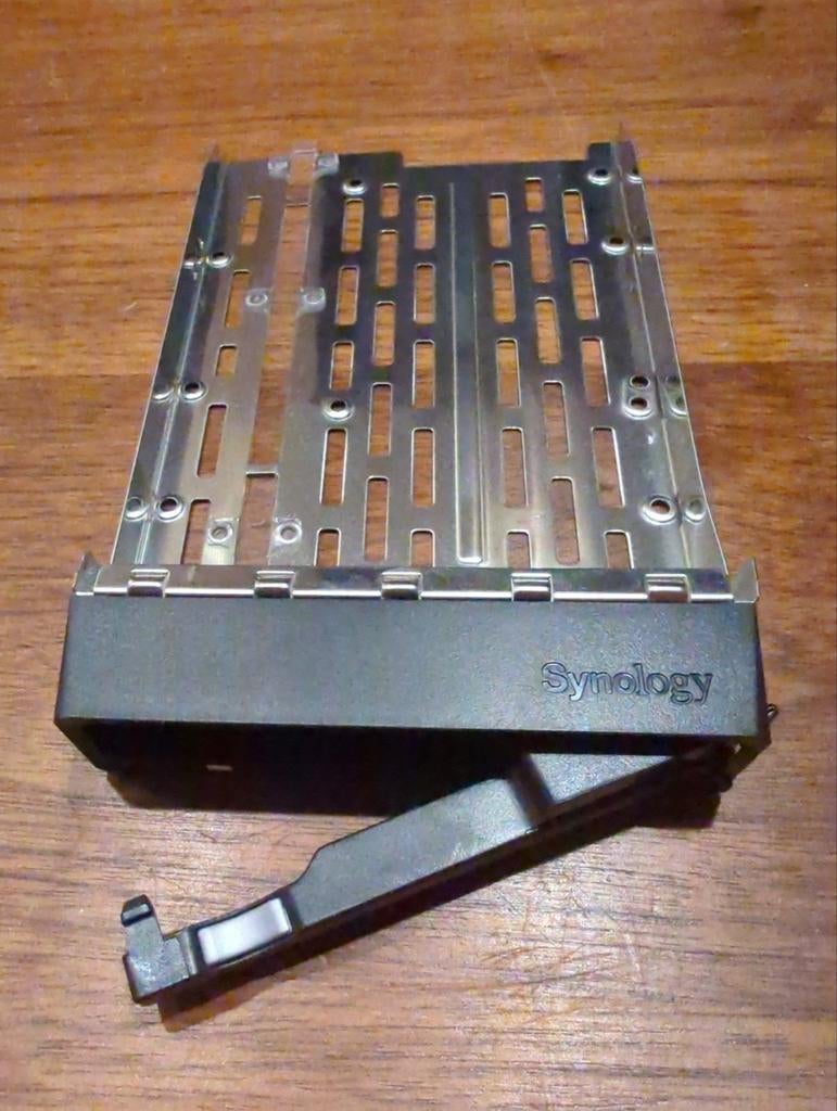 Synology NAS HDD Brackets [9 stuks], Ophalen of Verzenden, Zo goed als nieuw