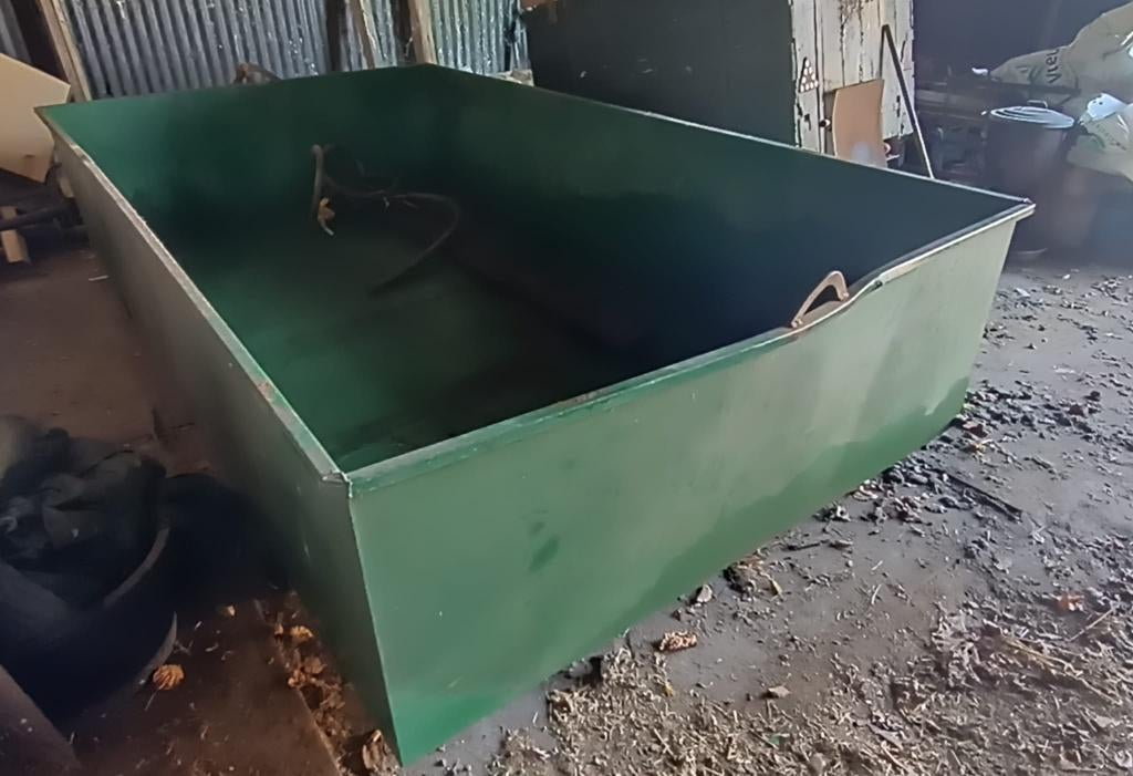 Stalen bak (lekbak voor brandstof tank), Doe-het-zelf en Verbouw, Kratten en Dozen, Ophalen, Gebruikt, 100 cm of meer, 60 cm of meer