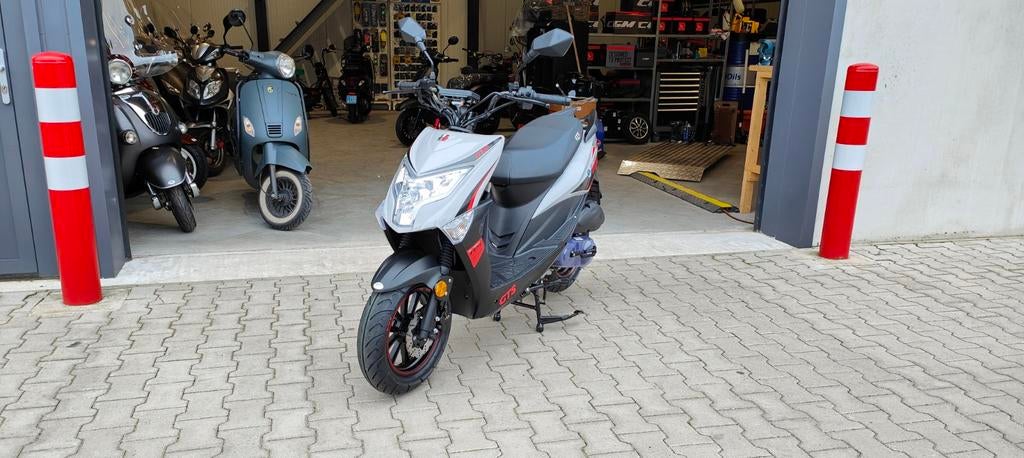 reparatie van brommers en scooters  Winterswijk, Brommerreparatie