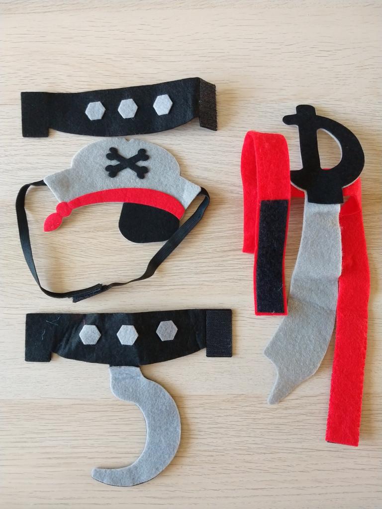 Carnaval kostuum verlkeedset van Piraat, Ophalen of Verzenden, Gebruikt, 104 of kleiner, Jongen of Meisje
