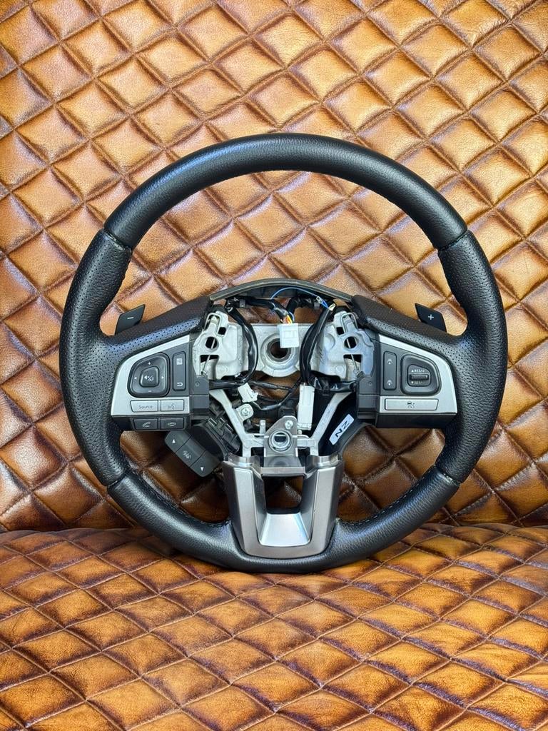 Stuurwiel Stuur Subaru Outback OPNIEUW BEKLEED, Auto-onderdelen, Besturing, Subaru, Nieuw, Ophalen of Verzenden