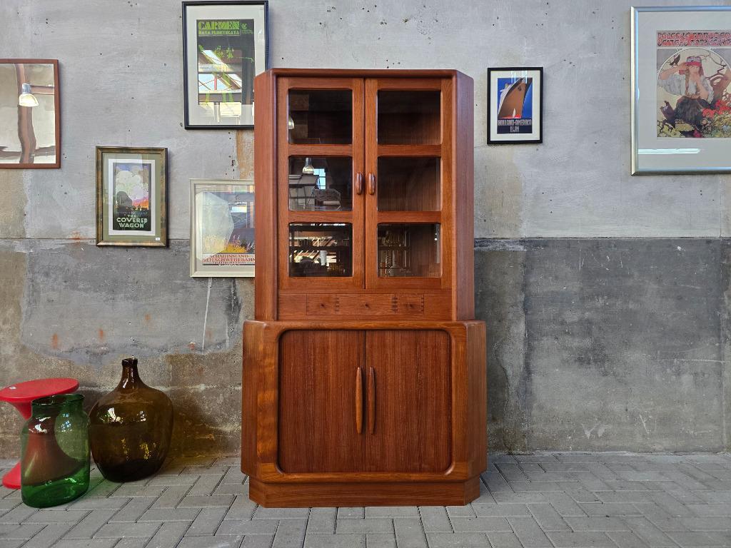 Dyrlund Deens Design Hoek Vitrine Kast | Teak Vitrinekast