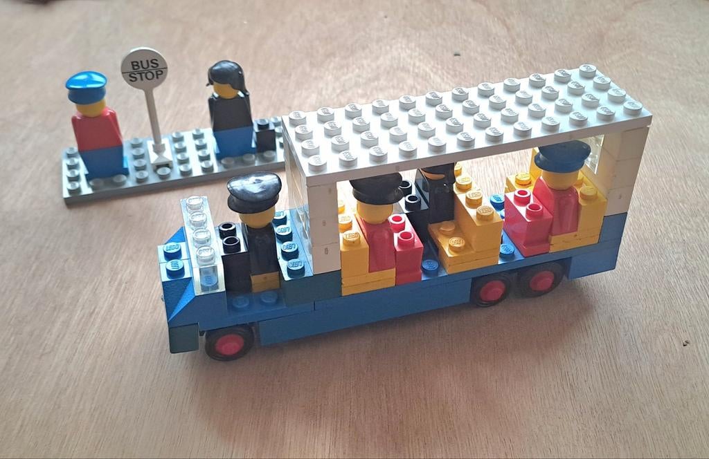 Lego 696-1 Bus Shuttle met Bushalte, Kinderen en Baby's, Ophalen of Verzenden, Gebruikt, Complete set, Lego
