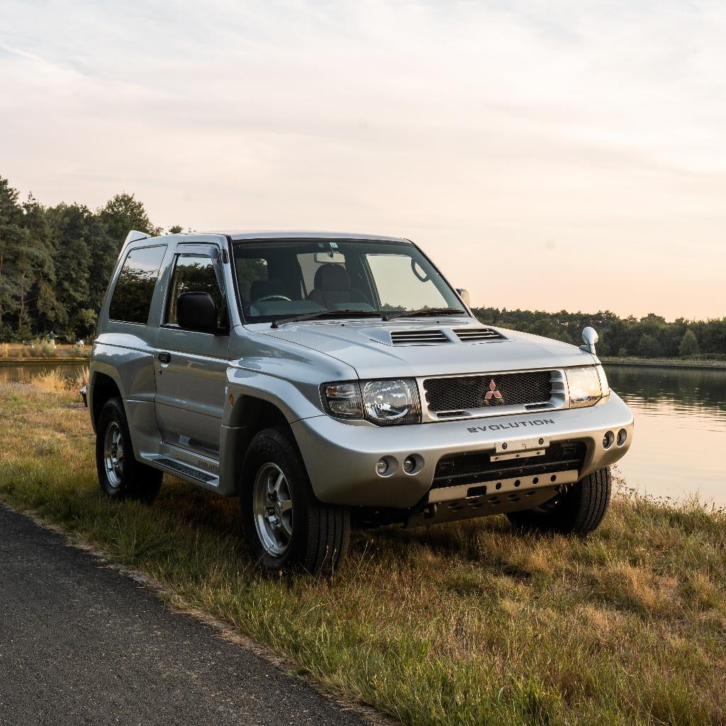 Mitsubishi Pajero EVOLUTION, foto 2