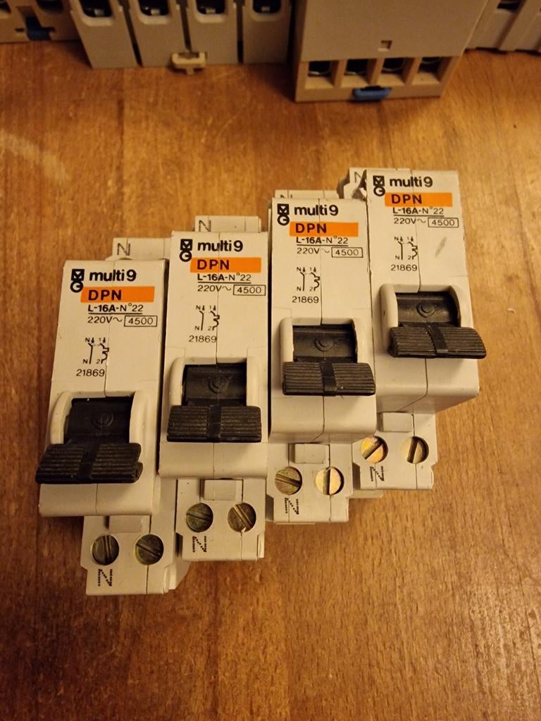 Merlin Gerin L16 automaat DPN Multi9,  9st beschikbaar, Verzenden, Gebruikt, Overige typen