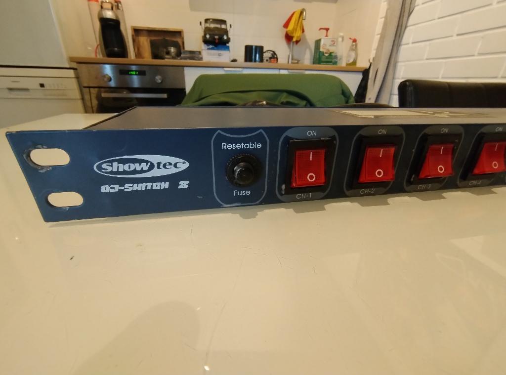 Showtec DJ-switch 8 Mains controller - Stroomverdeler, Ophalen of Verzenden, Gebruikt