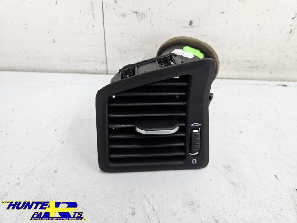 Luchtrooster dashboard zwart Volvo V70 II ('00-'08) 3409373, Auto-onderdelen, Gebruikt, Ophalen of Verzenden, Volvo, Volvo
