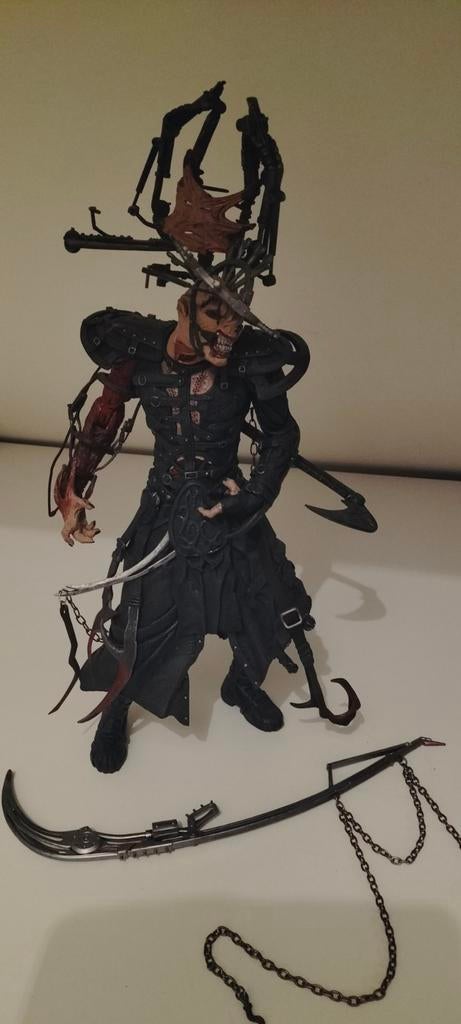 Hellraiser figuur, Ophalen of Verzenden, Zo goed als nieuw, Actiefiguur of Pop