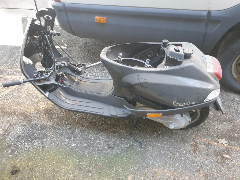 Vespa LX in onderdelen 2-takt 4-takt Piaggio zip Vespa 2t 4t, Fietsen en Brommers, Brommeronderdelen | Scooters, Piaggio, Vespa