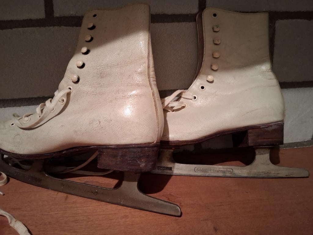 Lederen kunstschaatsen. Maat38. Merk Gloria, Overige merken, Gebruikt, Ophalen of Verzenden, Kunstschaatsen