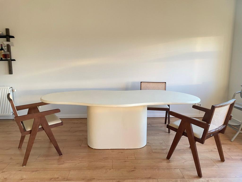NIEUW** Organische beton ciré tafel, Huis en Inrichting, Ophalen of Verzenden, Nieuw, Vijf personen of meer