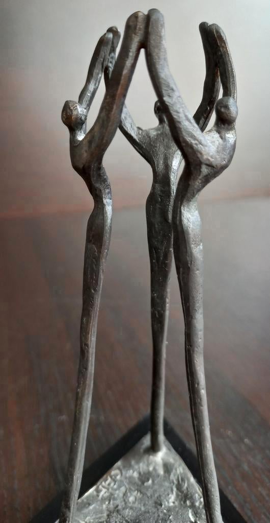 Artihove Sculptuur Ammerlaan Corry samenwerking op niveau.N2, Ophalen of Verzenden, Brons