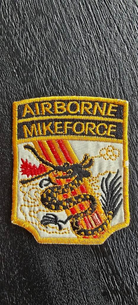 BLACK DRAGONS - PATCH - MACV SF - MIKE FORCE - NUNG RECON -, Ophalen of Verzenden, Landmacht, Amerika, Embleem of Badge