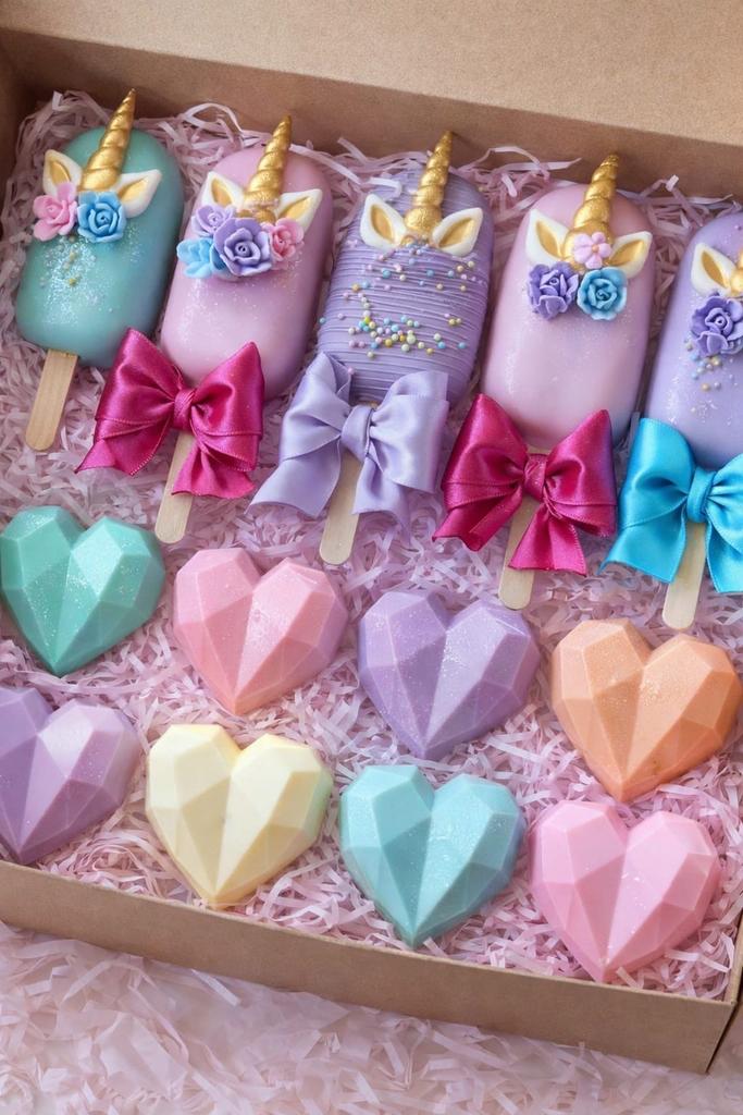 Unicorn traktaties en hartjes chocolade, Ophalen of Verzenden, Nieuw, Taarten of Cupcakes, Overige typen