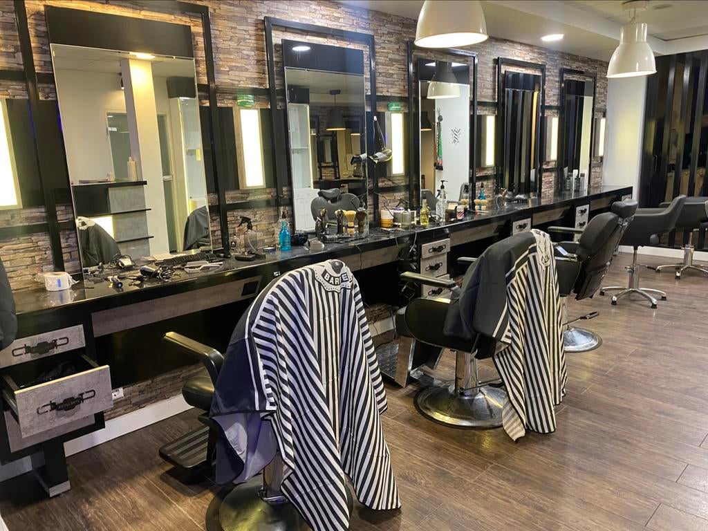 Te huur kapperstoel  kapper ruimte, Zonder afspraak, Knippen