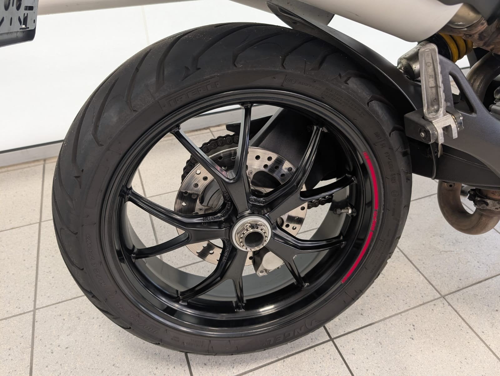 Ducati MONSTER 796 (bj 2012), Motoren, Motoren | Ducati, Ducati North Europe B.V., Maanweg 174
2516 AB  'S-GRAVENHAGE, Info@ducati.nl