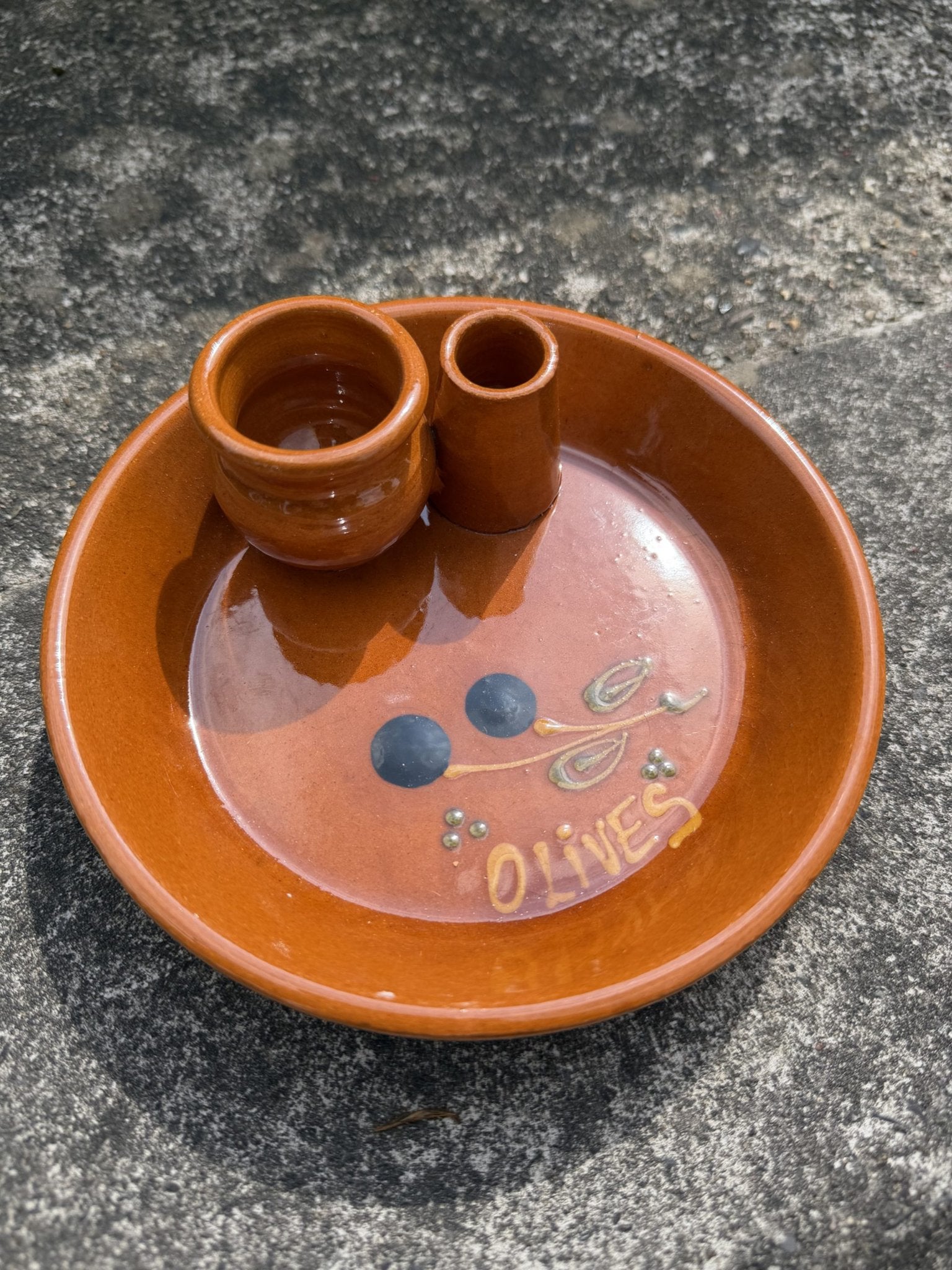 Mediterrane Bruine Keramische Olieschaal met Twee Kleine Pot, Ophalen of Verzenden, Gebruikt