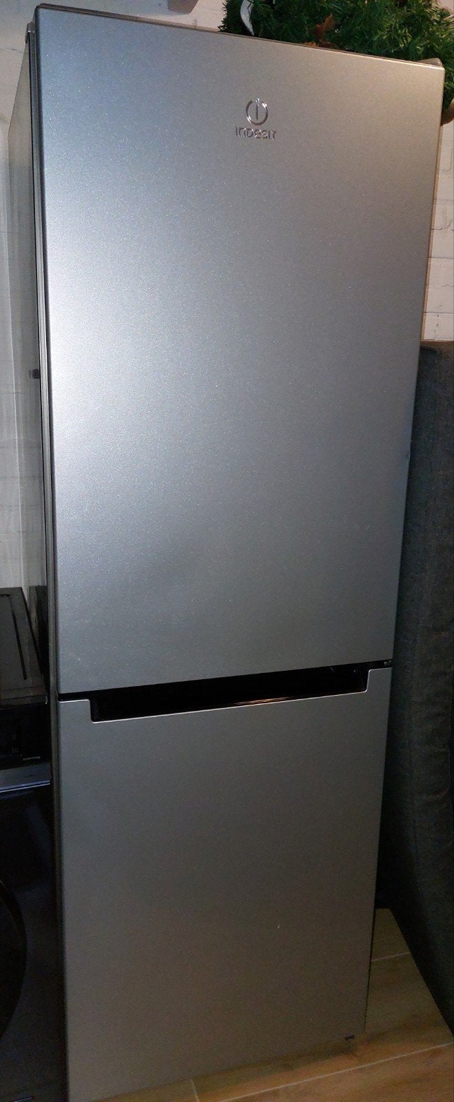 Indesit koelkast met vriesvak, Ophalen, Gebruikt, 200 liter of meer, 60 cm of meer