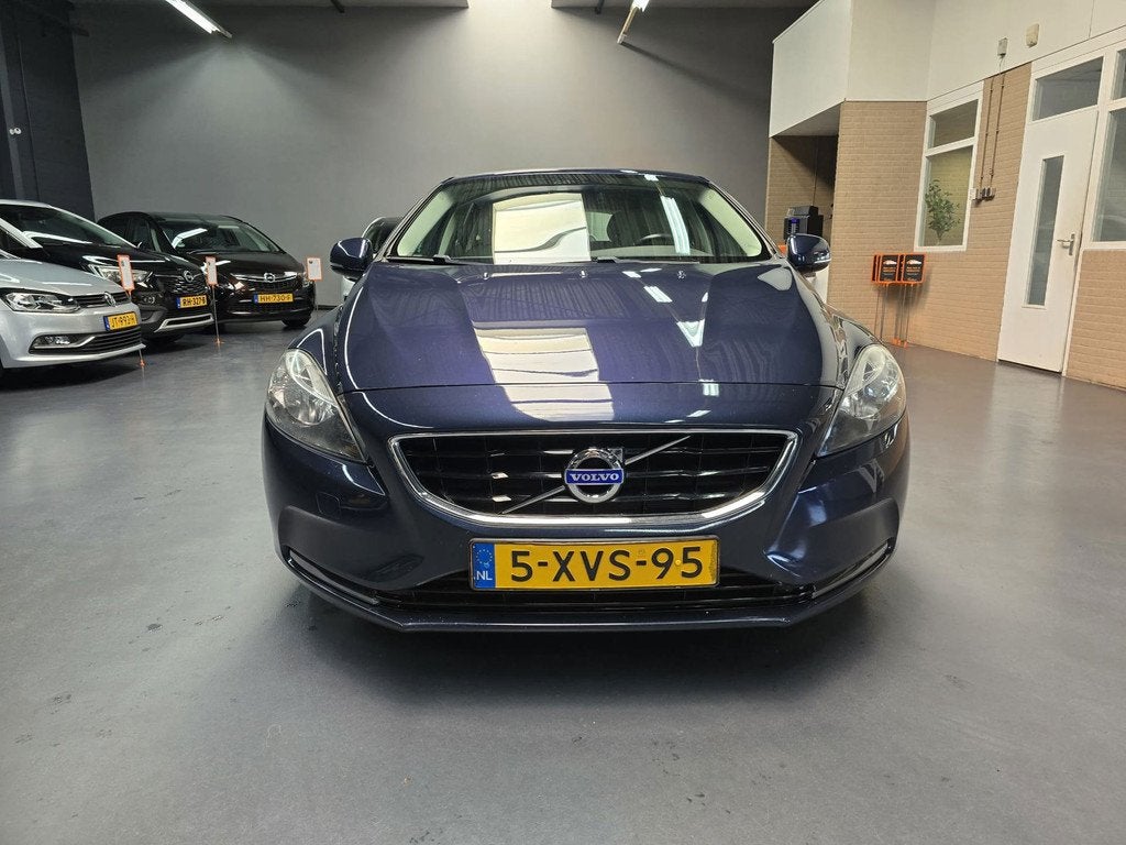Volvo V40 2.0 D4 Summum Business LEDER STOEL MEMORY NAP NL A, Voorwielaandrijving, Euro 5, Gebruikt, Blauw