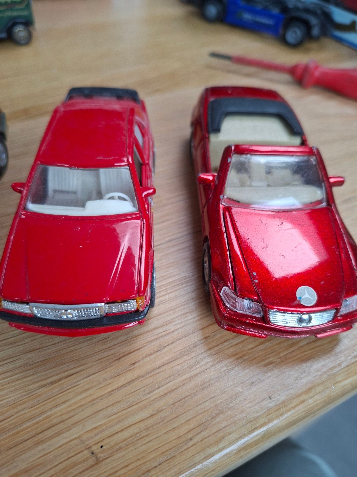te koop 1x Mercedes Benz500SL wellyly 1x Mercedes 190E welly, Ophalen of Verzenden, Gebruikt, Welly