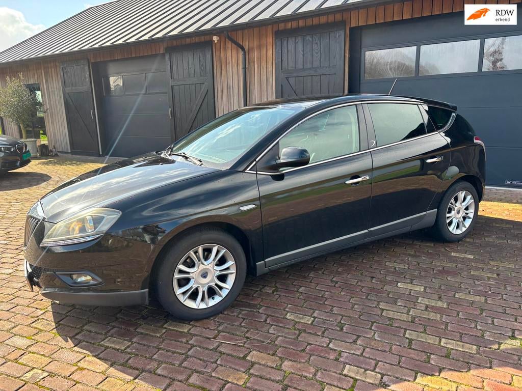 Lancia Delta 1.4-16V Oro, Auto's, Voorwielaandrijving, 15 km/l, Gebruikt, 4 cilinders