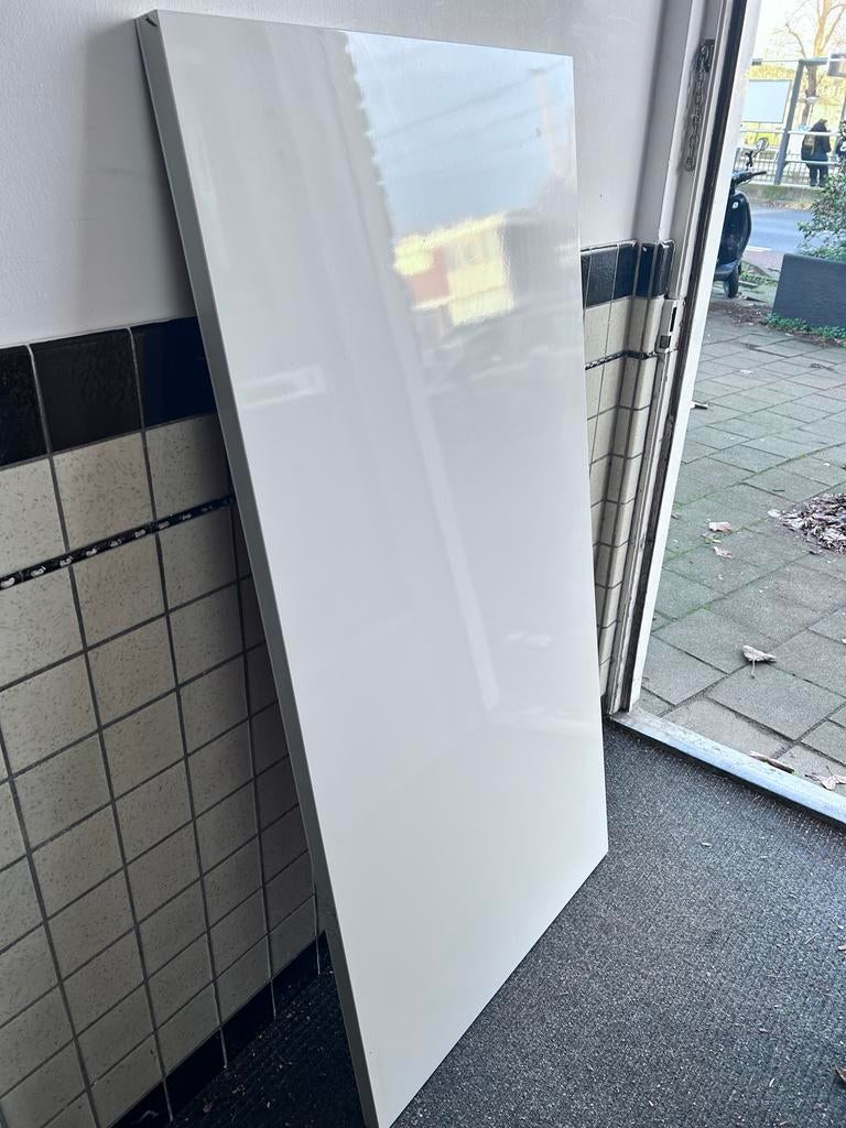 IKEA bureaublad met 2 poten 150x90cm, Huis en Inrichting, Ophalen, Gebruikt, Spaanplaat of MDF, IKEA