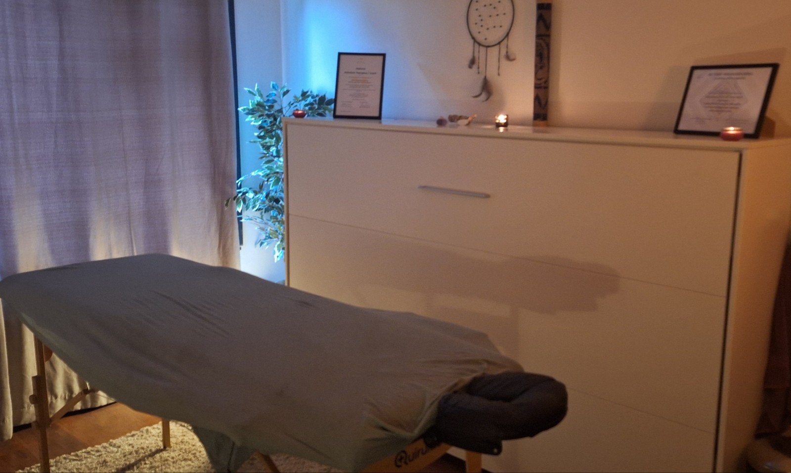 Opklapbed / Wandbed - Ideaal voor kleine ruimtes, Huis en Inrichting, Slaapkamer | Bedden, Ophalen, Modern, Ruimtebesparend, Gebruikt