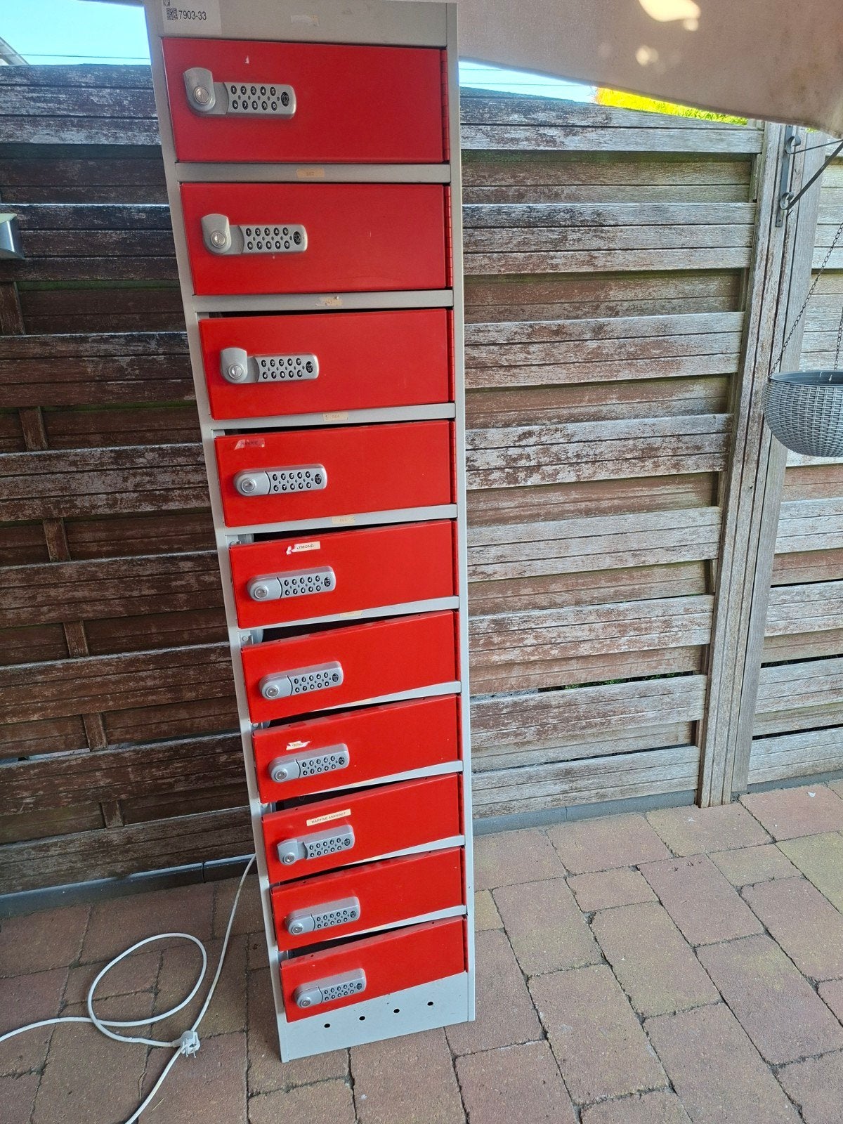Kluisjeskast met 10 vakken en stopcontacten, zonder sleutel, Huis en Inrichting, Kasten | Lockerkasten, Ophalen, Gebruikt, Modern, functioneel