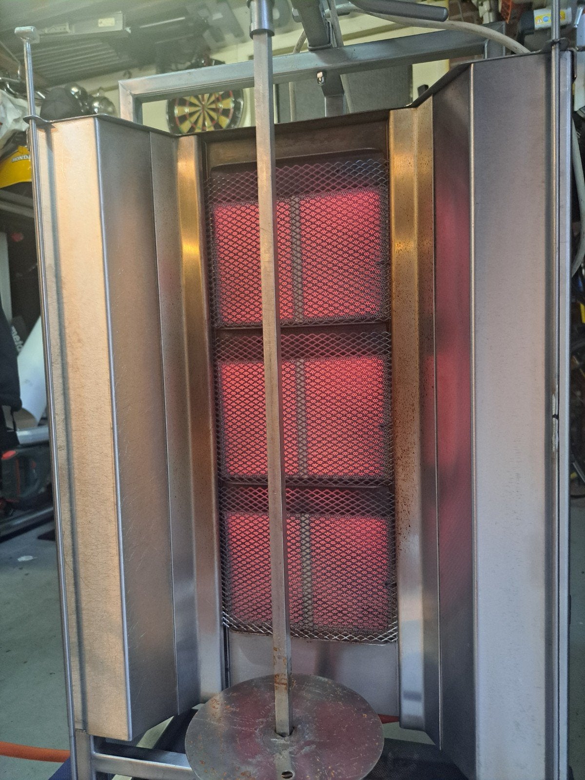 Potis Doner Kabab grill op gas, Ophalen