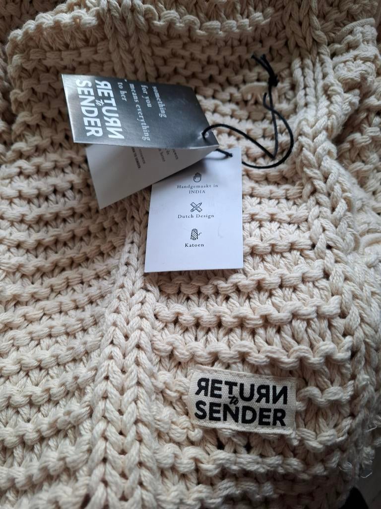 Nieuwe Return to Sender ecru woonplaid afm. 250 x 170 cm, Huis en Inrichting, Woonaccessoires | Plaids en Woondekens, Ophalen of Verzenden