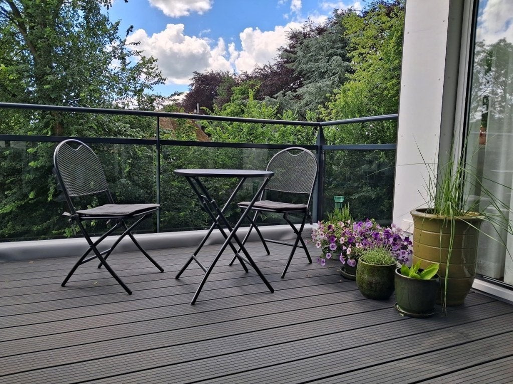 Metalen bistroset, z.g.a.n., samen voor € 35,- incl. kussens, Tuin en Terras, Overige materialen, Zo goed als nieuw, Tuinset, Ophalen