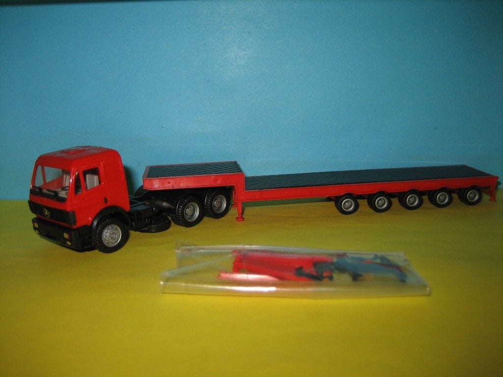 Dieplader Blanco in rood MERCEDES  Herpa, Ophalen of Verzenden, Zo goed als nieuw, Bus of Vrachtwagen, Herpa