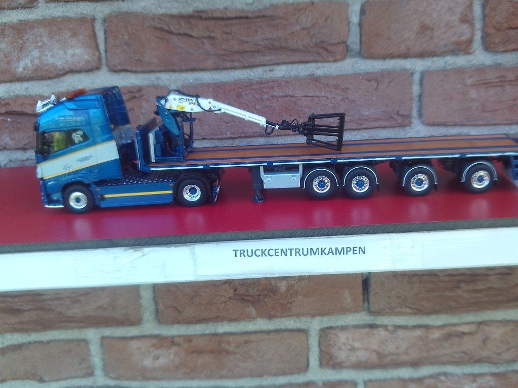 WSI  Volvo  FH5  Globetrotter  XXL  van  Oldenhuis., Ophalen of Verzenden, Nieuw, Bus of Vrachtwagen, Wsi