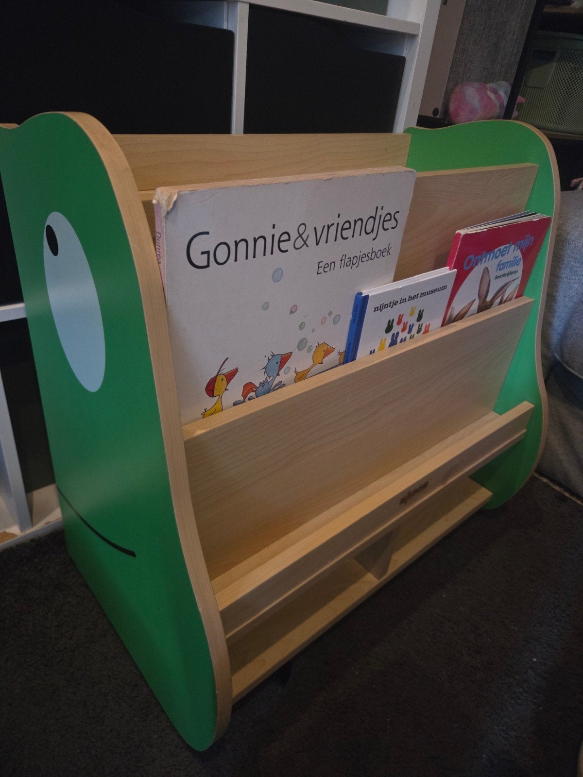 Leuke kinderboekenrek in kikker design boekenkast, Met plank(en), Gebruikt, Kinderlijk, Speels, Minder dan 100 cm