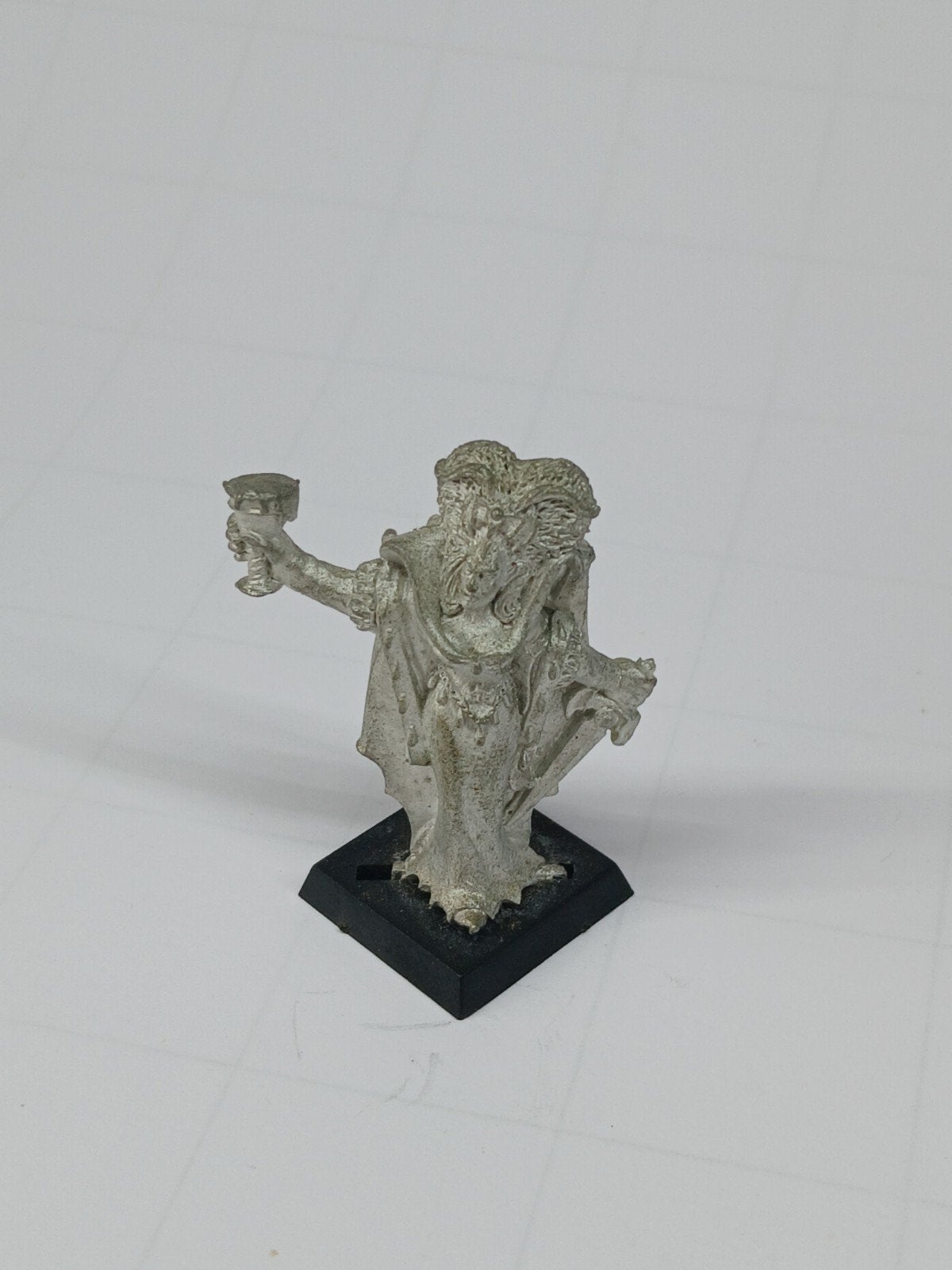 Isabella von Carstein (1994) OOP Vampire Counts Undead, Hobby en Vrije tijd, Ophalen of Verzenden, Gebruikt, Warhammer, Figuurtje(s)
