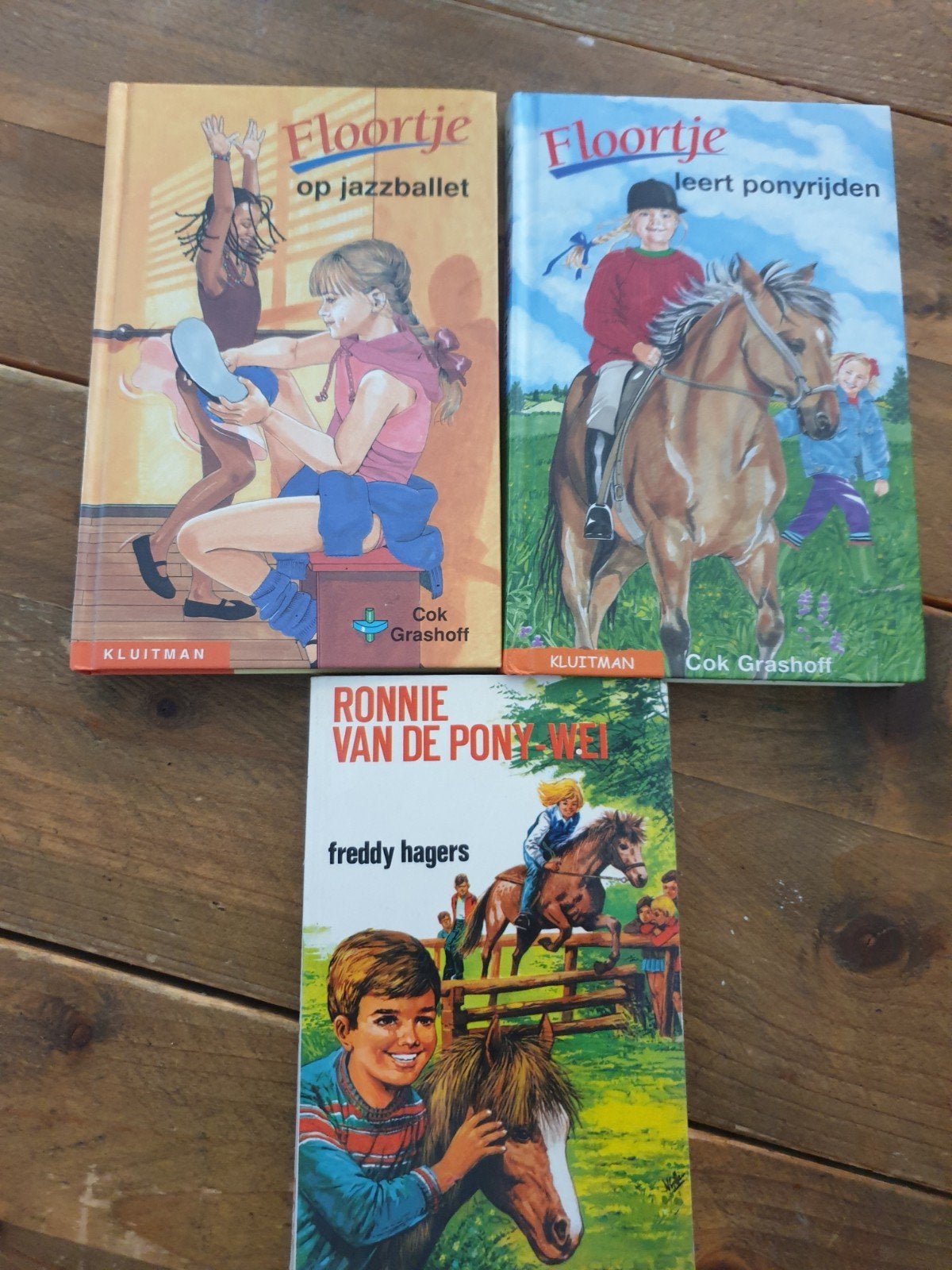 3 kinderboeken: Floortje en Ronnie van de Ponywei, Ophalen of Verzenden, Gelezen, Cok Grashoff, Freddy Hagers, Fictie algemeen
