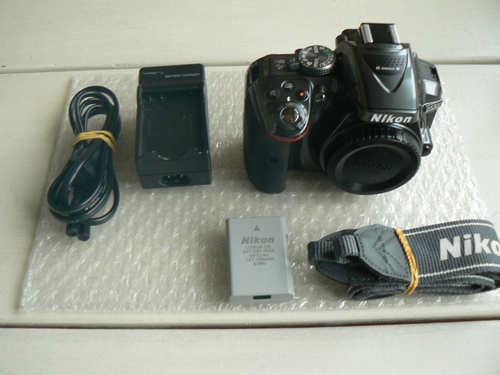 Nikon D5300, 5297 clicks!! met 18-55mm of 18-200mm lens., Audio, Tv en Foto, Fotocamera's Digitaal, N, Spiegelreflex, N, Ophalen of Verzenden