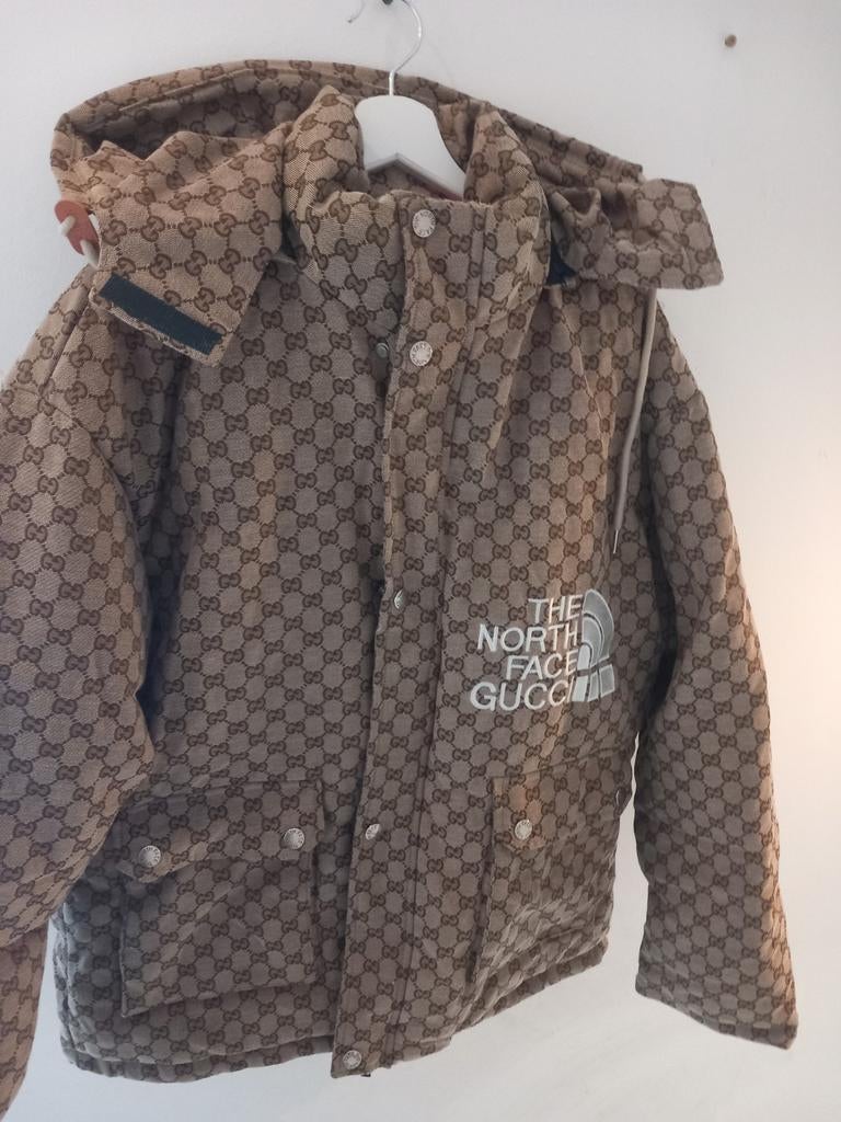Gucci North Face Winterjas - Stijlvol en Warm, Kleding | Dames, Jassen | Winter, Maat 38/40 (M), Bruin, Ophalen of Verzenden, Zo goed als nieuw
