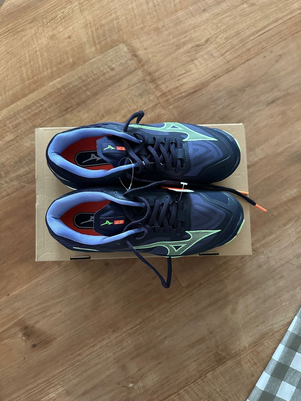 Nieuwe Mizuno Sportschoenen Maat 40, Sport en Fitness, Volleybal, Ophalen of Verzenden, Nieuw