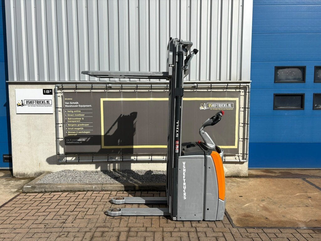 VS-23012 Elektrische triplex stapelaar Still 5466mm, Stapelaar, Berzeliusstraße 10
D‑22113  Hamburg, Still, 1000 tot 2000 kg