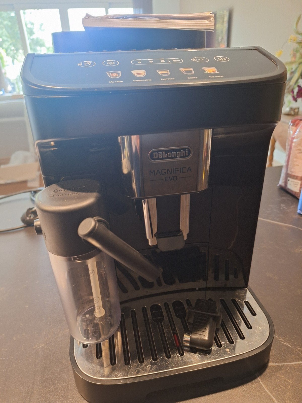 De'Longhi Magnifica Evo Koffiemachine - Z.G.A.N.