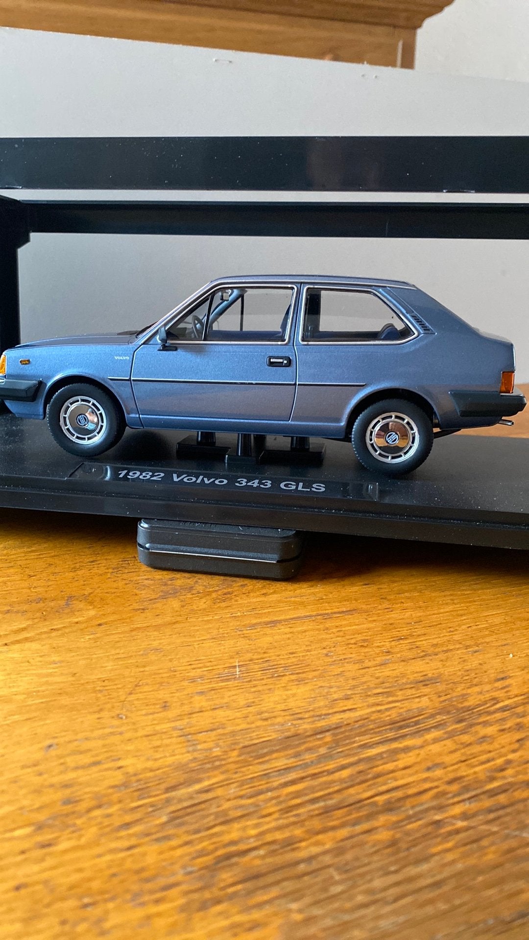 Mooi model Volvo 1/18, Ophalen of Verzenden, Zo goed als nieuw, Overige merken