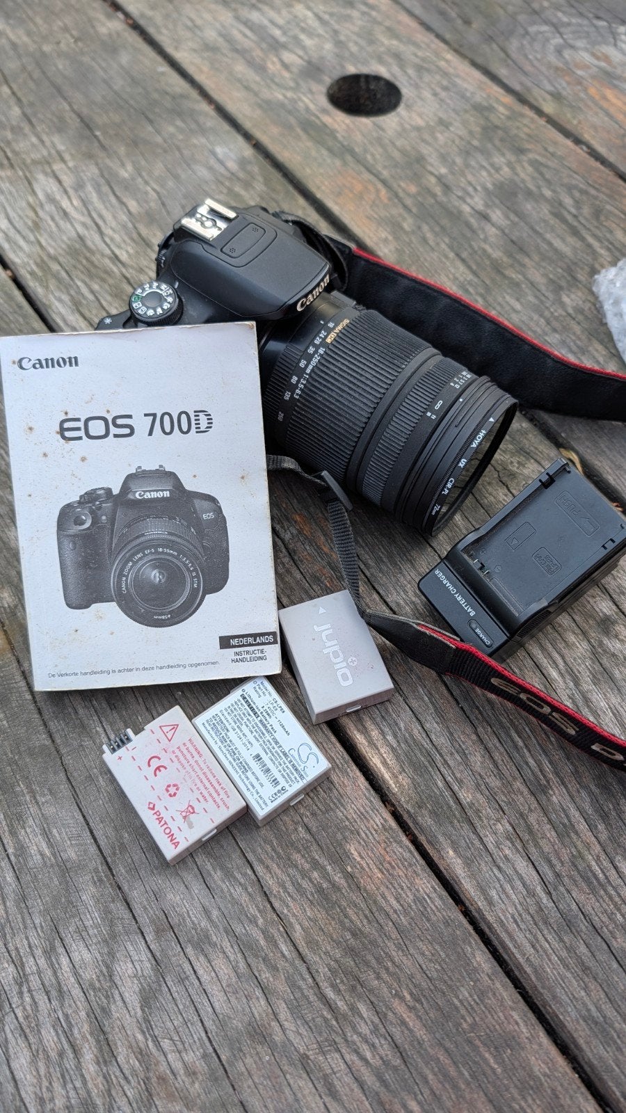 Canon EOS 700D met Sigma 18-250mm lens en accessoires, Gebruikt, Spiegelreflex, Canon, Ophalen of Verzenden