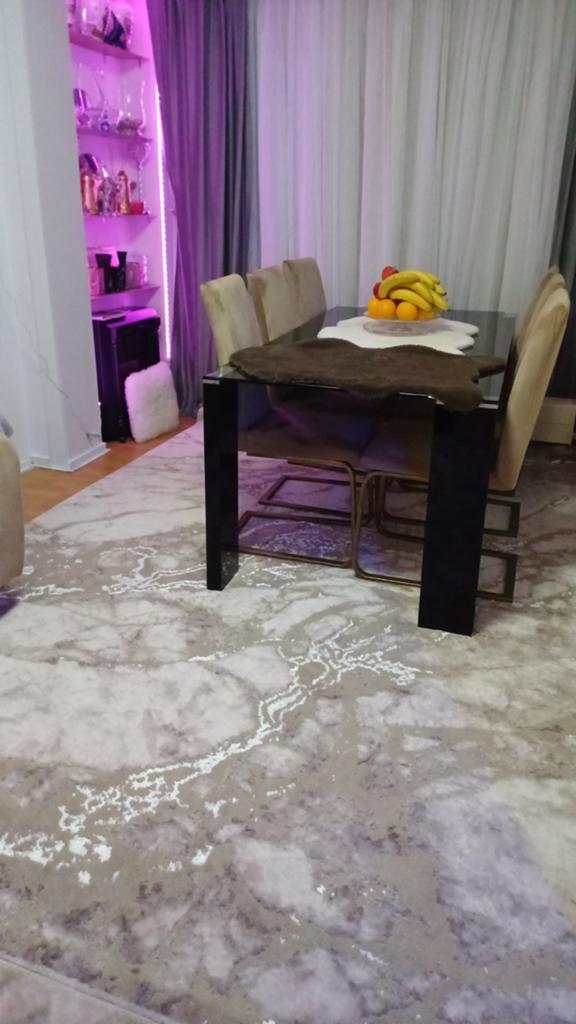 Moderne eettafel met glazen blad - Zonder stoelen, Huis en Inrichting, Tafels | Eettafels, Ophalen of Verzenden