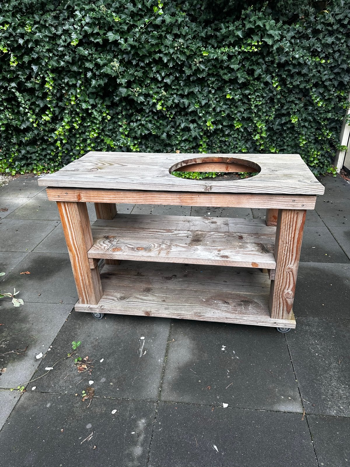 Kamado compact model van hout - voor de hobbyist!, Ophalen of Verzenden, Gebruikt, Houtskool, Vrijstaand